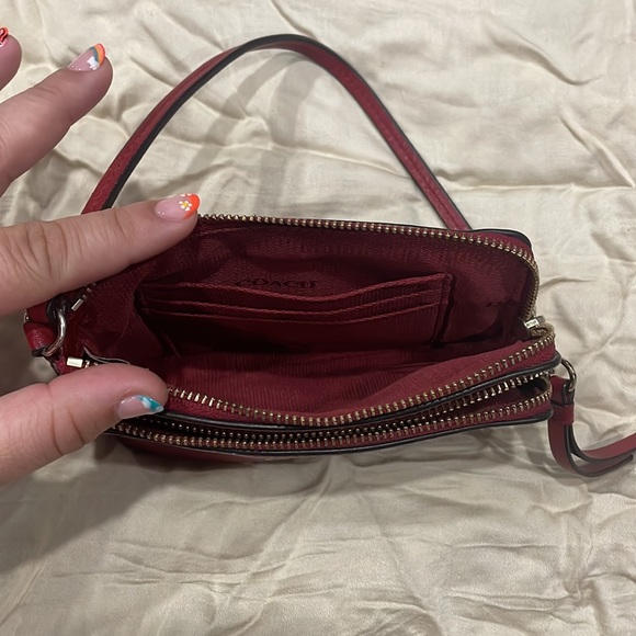 Coach double zipper wristlet - Picture 3 of 5